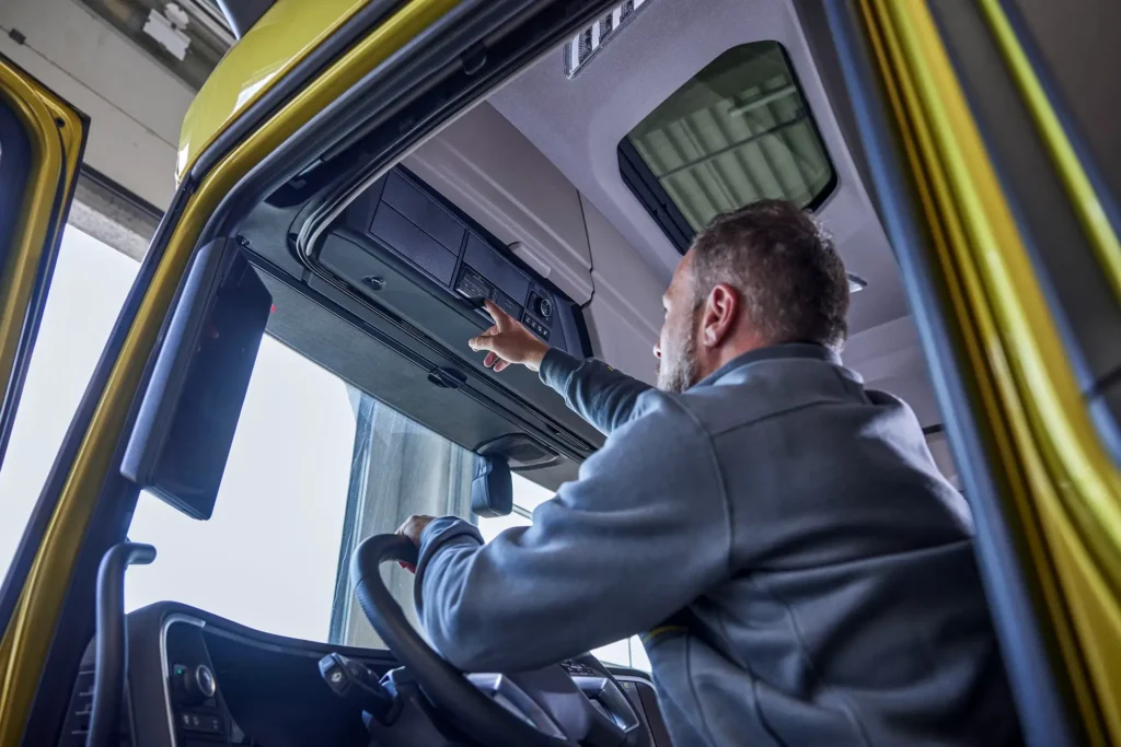 Verplichte tachograaf retrofit uitgesteld voor voertuigen met een DET tussen 21-08 en 31-12
