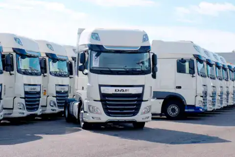 Loven voorraad verkoop gebruikte trucks
